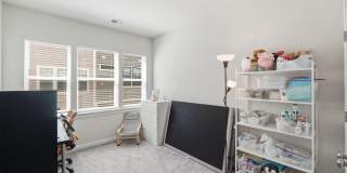 16122 COLUMBUS Avenue Gallery 20