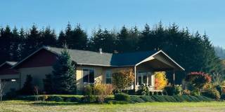 Rare Custom Four Bedroom Home On Five Acres!!! Gallery 1