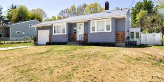 912 ASTON MARTIN Drive Gallery 2