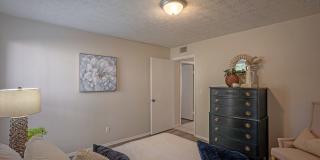 Grand Oaks Apartment Gallery 25