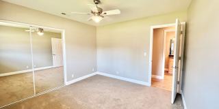 Lovely Single Story Home, Great Neighborhood, Amazing Yard Space, Close distance to Downtown Fallbrook! Gallery 35