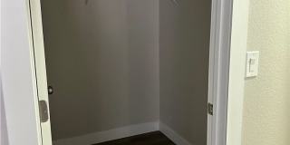 2181 Hussium Hills Street Gallery 43