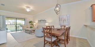 **2 + Den Condo - 1 Car garage - Fully Furnished - Short Term Lease (5.11 - 11.30) ** Gallery 8