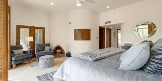Beautiful 5 bed/4 bath + Den in Desirable Paradise Valley Gallery 18