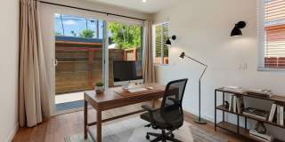 1405 N Coronado St Gallery 22