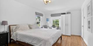 5028 MASSACHUSETTS Avenue NW Gallery 22