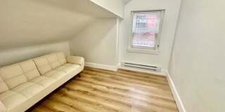 288 Hanover St. Gallery 8