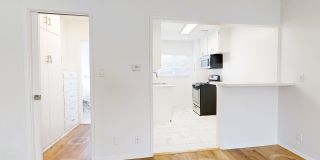 351 S. Manhattan Pl. Gallery 3