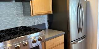 2+2+Loft+Rooftop Deck Upstairs Unit on Hollywood Beach, Oxnard, CA Gallery 14