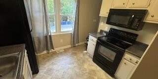 6402 English Oaks Drive Gallery 7