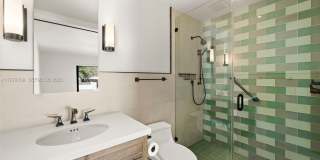 9002 SW 62nd Ter Gallery 19