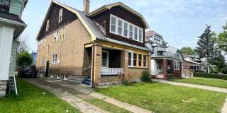 Renovated  3BR Apartment-Walk to UB South Campus! Gallery 1