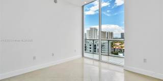 3131 NE 188th St Gallery 23