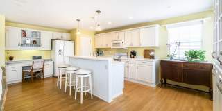 2102 FIRST Street Gallery 11