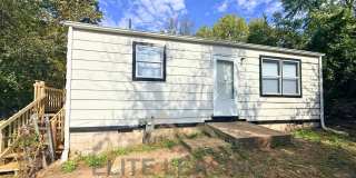 2 Bedrooms | 1 Bathroom | Partial Fenced Yard 2 Bedrooms | 1 Bathroom | Partial Fenced Yard Gallery 1