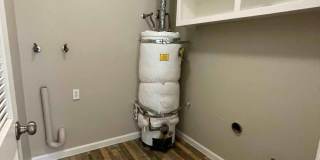 Great 2 Bedroom 1 Bath Gallery 20