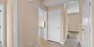 Spacious Duplex in Cape Gallery 4