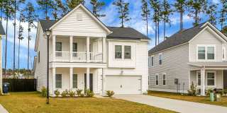 5 Bedroom, 3.5 Bath, Beautiful Summerville Home, Master on Main Gallery 1