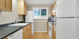 Charming 2-Bedroom Haven in the Heart of Sunset - A Blend of Serenity and Convenience! Gallery 1