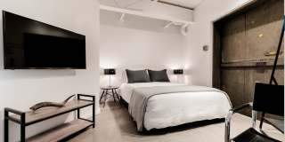Industrial Style Studio Available Gallery 10