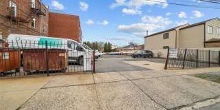 402 Jericho Turnpike Gallery 15