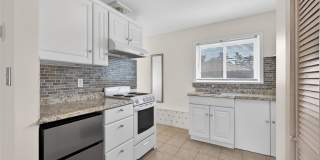 2420 Bennett Avenue unit: 1C Gallery 1