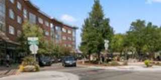 Central Park HOUSE for rent! 2 BLOCKS TO STANLEY MARKETPLACE Gallery 44