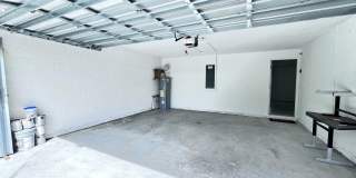 361 NW Friar Street Gallery 24