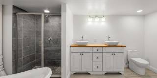 Thiel on 9th Gallery 39