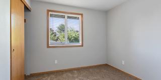 Donna Court Gallery 31