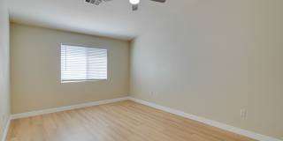 CHARMING 2 BEDROOM TOWNHOME IN SOUTHERN HIGHLANDS Gallery 16