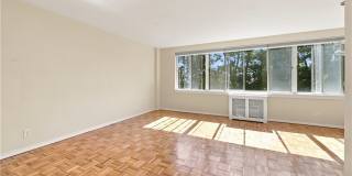 1000 East Avenue Gallery 4