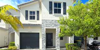 1060 SE 26th Ter Gallery 1