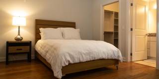 1031 W Monroe St Gallery 10