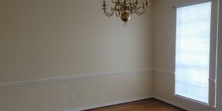 4 bedroom 3.5 bathrooms Gallery 3