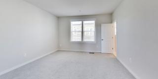 Fresh and Ready 4Bed/4.5Bath Beautiful 4 level TH + 2 Car Garage Gallery 24