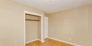 2 bedroom duplex with bonus room Gallery 6