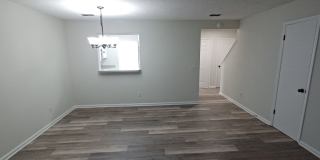 Newly Remodeled 2 BR 1.5 BA Town Homes Gallery 5