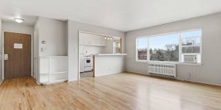 Uptown West Apartments Gallery 11