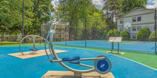 Edgewater Village Apartments Gallery 28