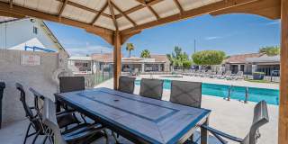 Beautifully remodeled 2bed/2ba Townhome - Ask about our Move-in Specials Gallery 17