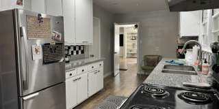 2819 26th Street Gallery 13