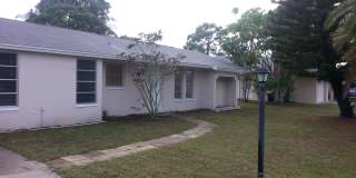 *** UNFURNISHED ANNUAL *** NAPLES PARK *** PET FRIENDLY ***LAWN INCLUDED *** QUICK MOVE IN *** Gallery 1