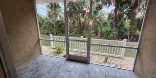 50% off this beautiful 2/2 Bouchelle Condo with private garage, see details* Gallery 15