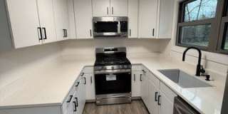 8418 MEADOWBROOK Drive Gallery 10