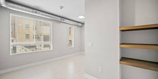 The Maxwell Downtown Des Moines Gallery 81