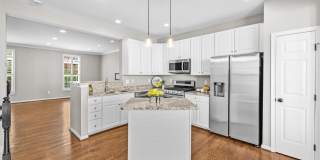 5011 WAPLE Lane Gallery 15
