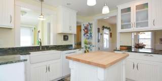 7 Williams Street Gallery 6