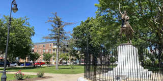 610 Union Street Gallery 44