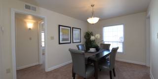 Colonial Court Apartments Gallery 13